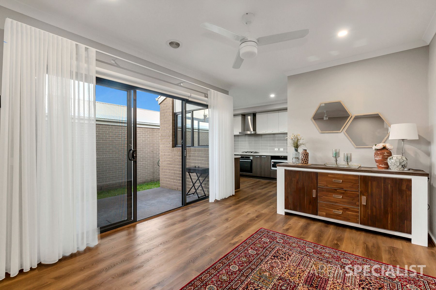 198 Wheelers Park Drive, Cranbourne North, VIC 3977, Cranbourne North - Thumbnail 6