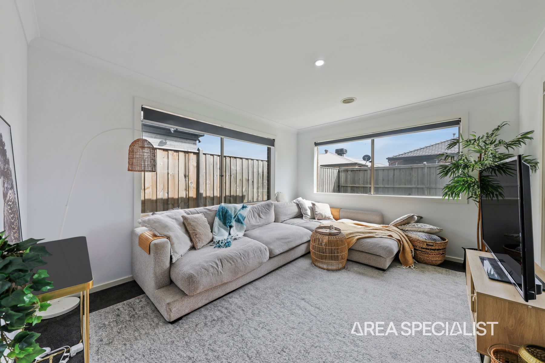 15 Aspen Street, Pakenham, VIC 3810, Pakenham - Thumbnail 5
