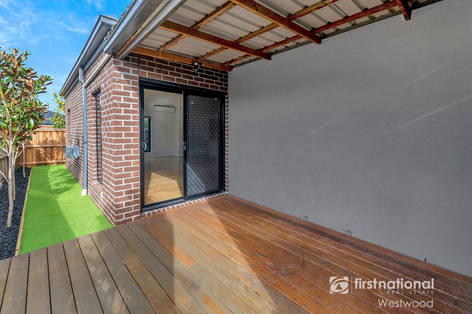 17 Haniper Grove, Werribee VIC 3030, Werribee - Thumbnail 8