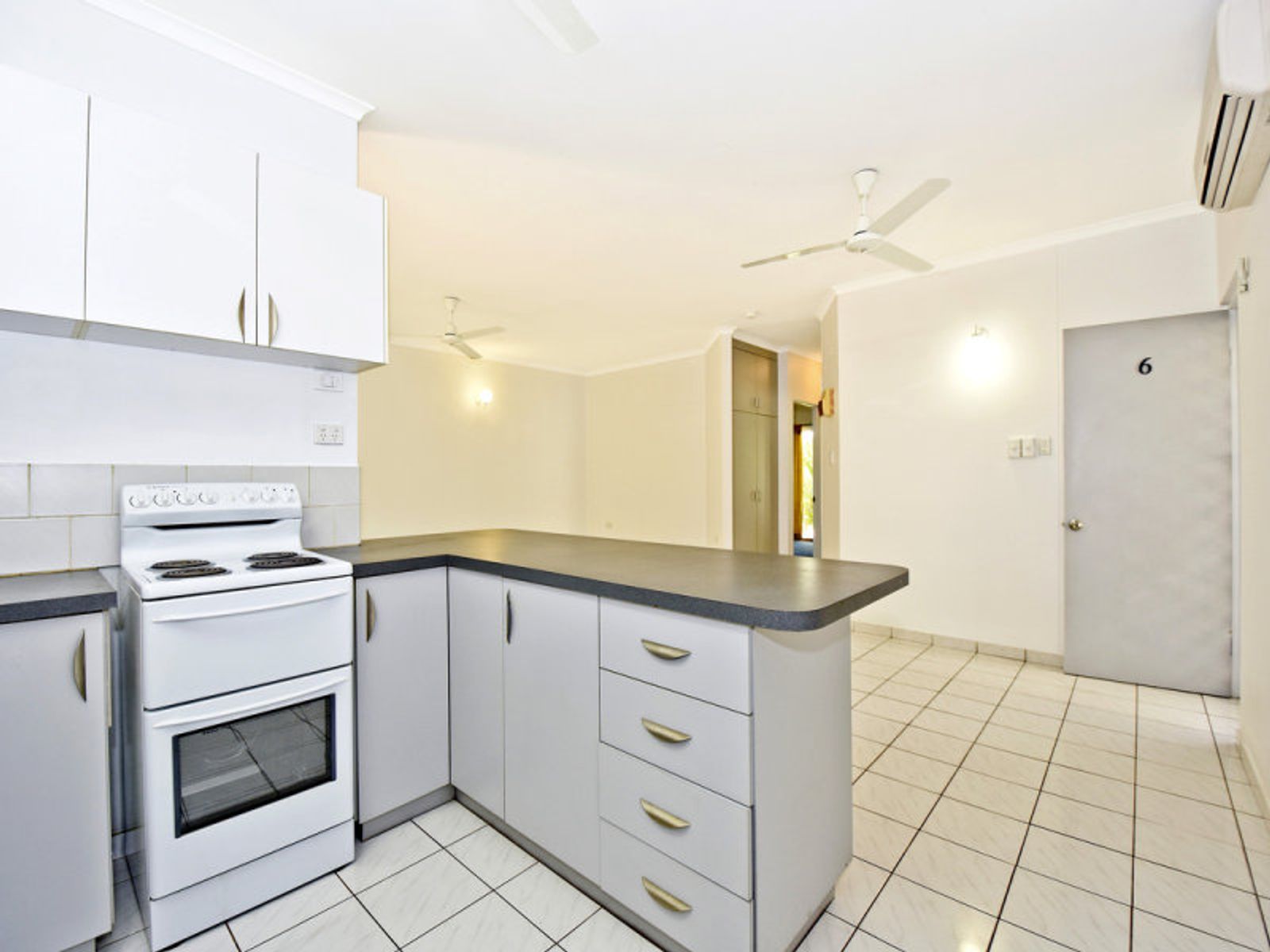 6/17 Undoolya Street, Tiwi NT 0810, Tiwi - Thumbnail 3