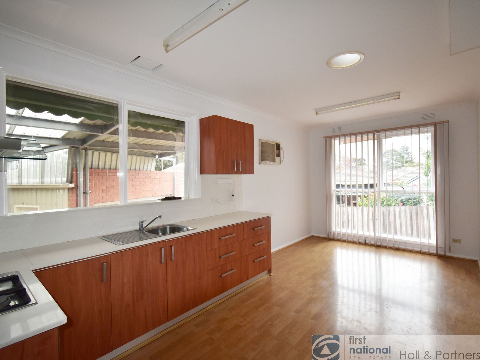 100 Oakwood Avenue, Noble Park North VIC 3174, Noble Park North - Thumbnail 2