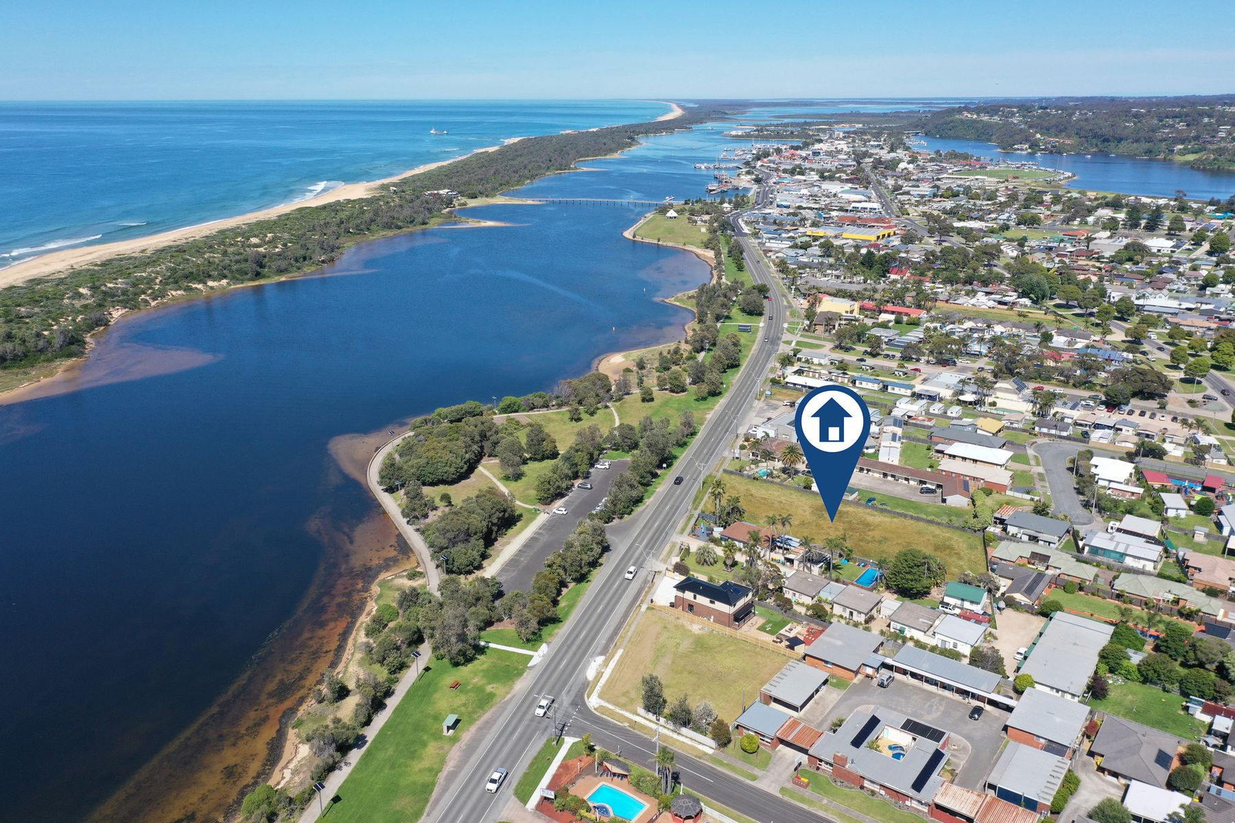665 Esplanade, Lakes Entrance VIC 3909
