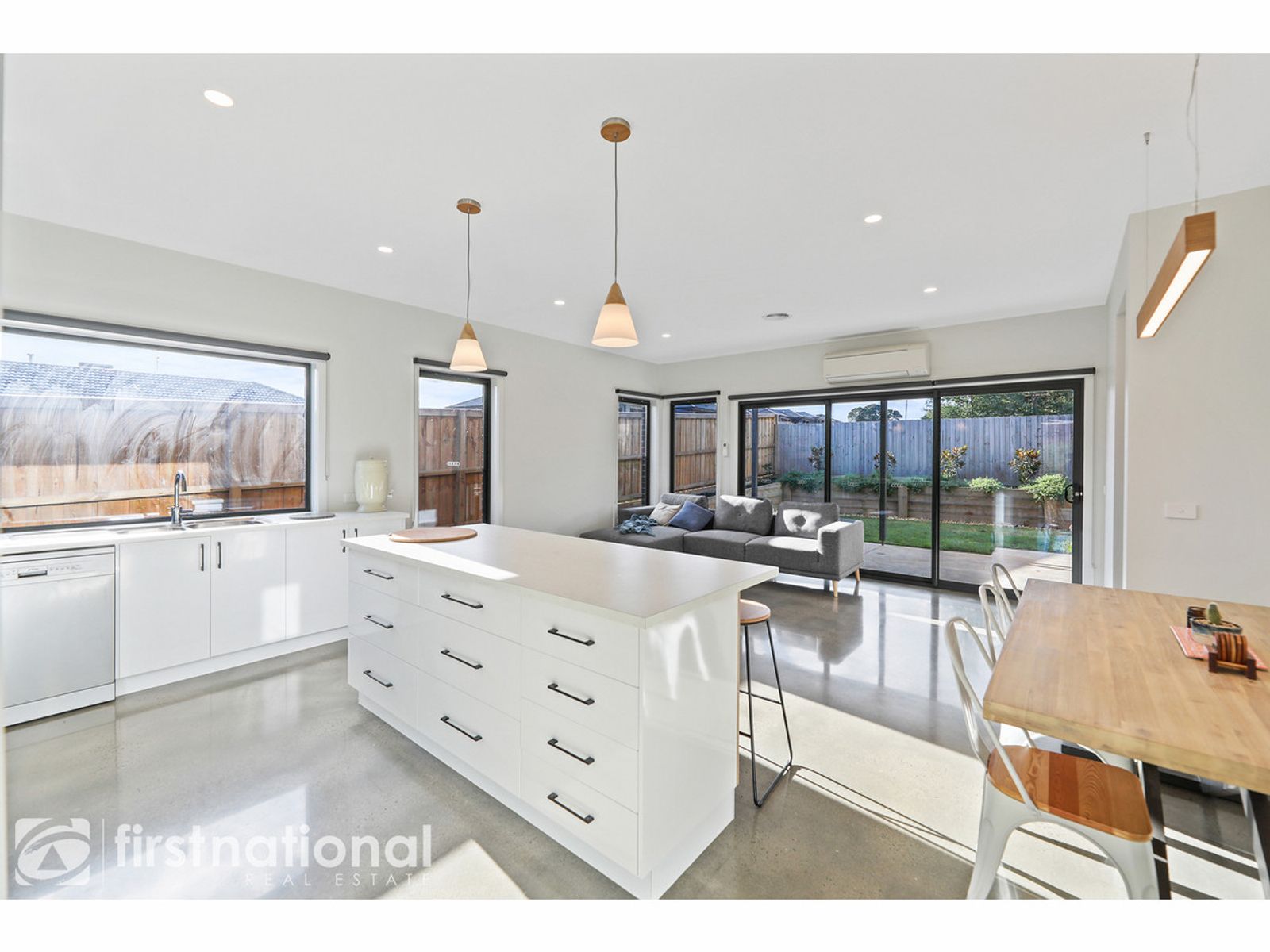 12 McCubbin Drive, Warragul, VIC 3820, Warragul - Thumbnail 2