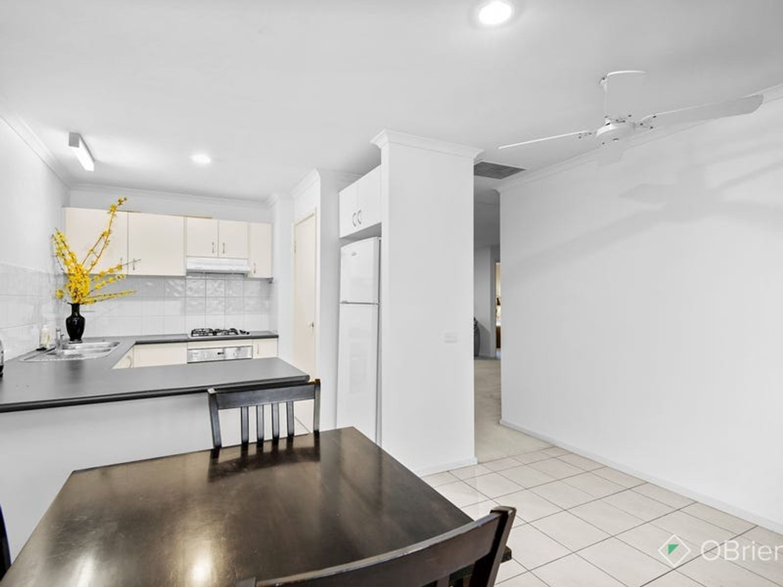 2/5 Piney Ridge, Endeavour Hills, VIC 3802, Endeavour Hills - Thumbnail 5