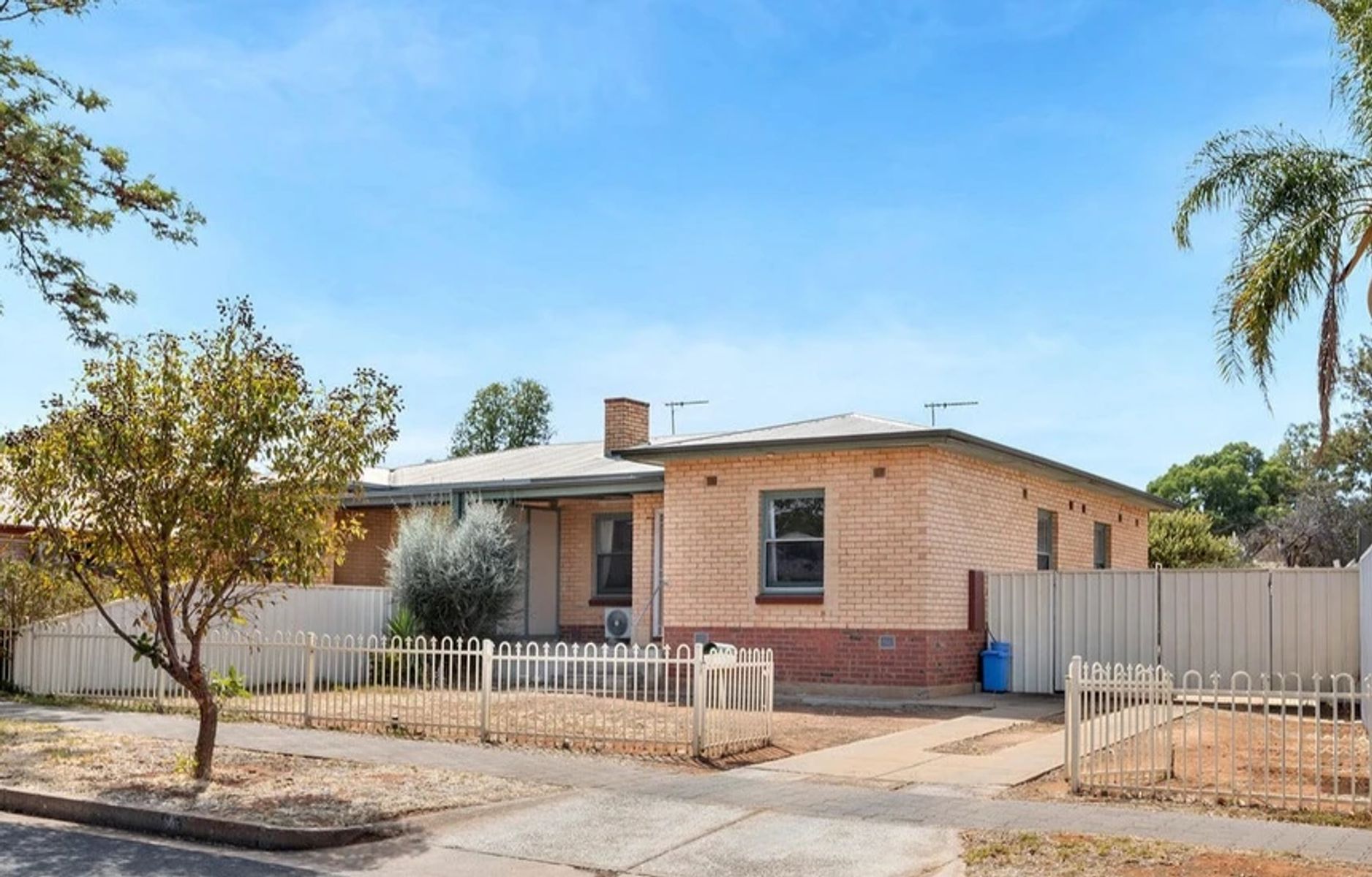 4 Magor Street, Elizabeth Park SA 5113, Elizabeth Park - Thumbnail 2
