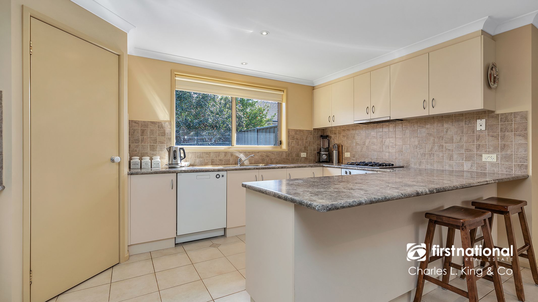 4 Woodlands Circuit, Echuca VIC 3564, Echuca - Thumbnail 2