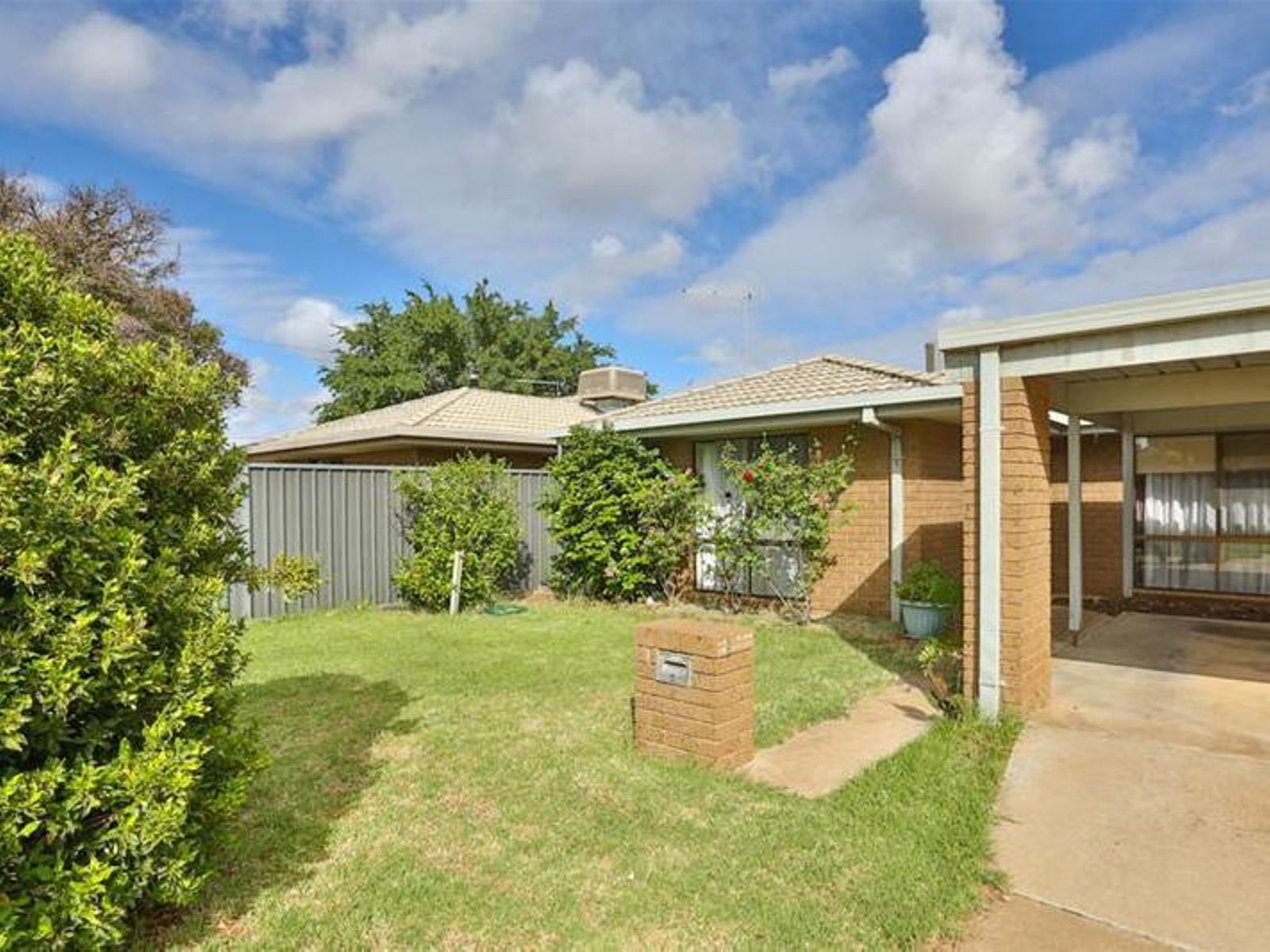 2/320 Eighth Street, Mildura - Image 1