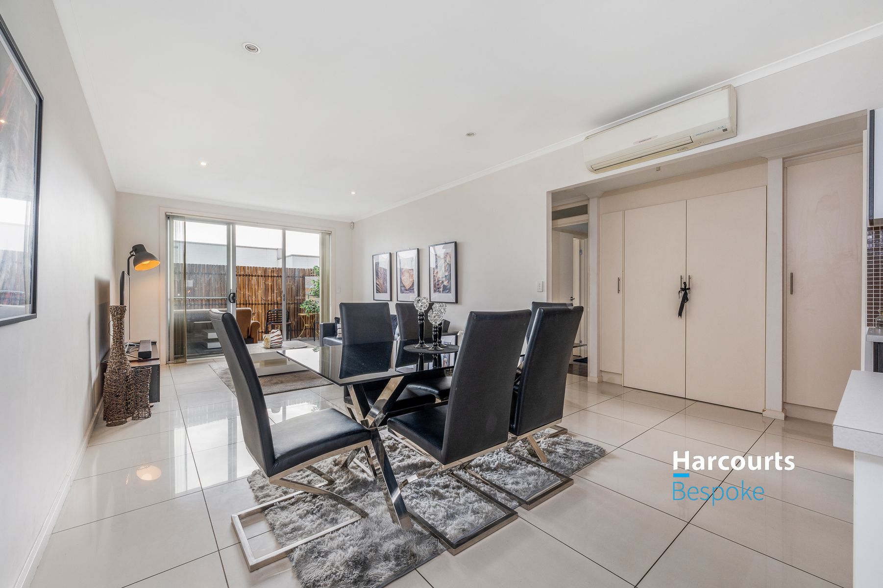 10/22, Mawson Lakes - Thumbnail 5