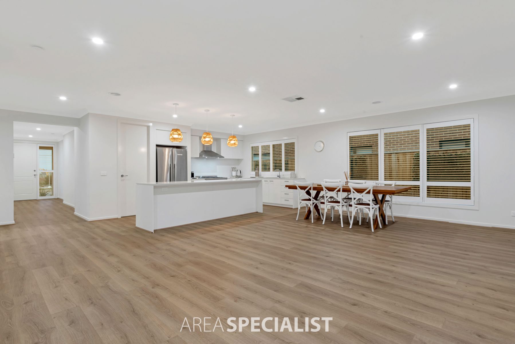 17 Burnbank Parade, Clyde North, VIC 3978, Clyde North - Thumbnail 6