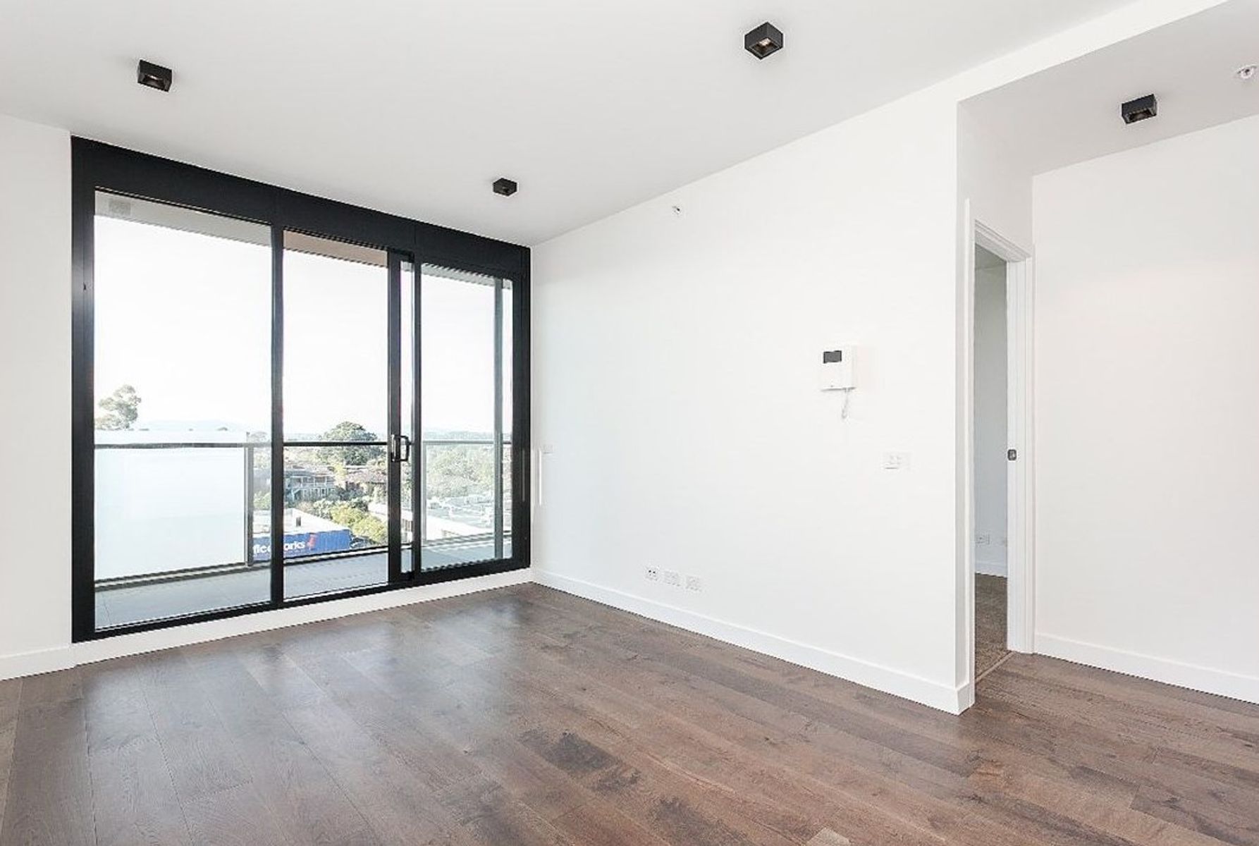 806/101 Tram Road, Doncaster VIC 3108, Doncaster - Thumbnail 3