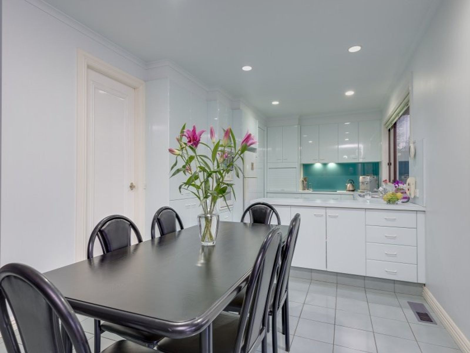 9 Gray Close, Endeavour Hills, VIC 3802, Endeavour Hills - Thumbnail 6