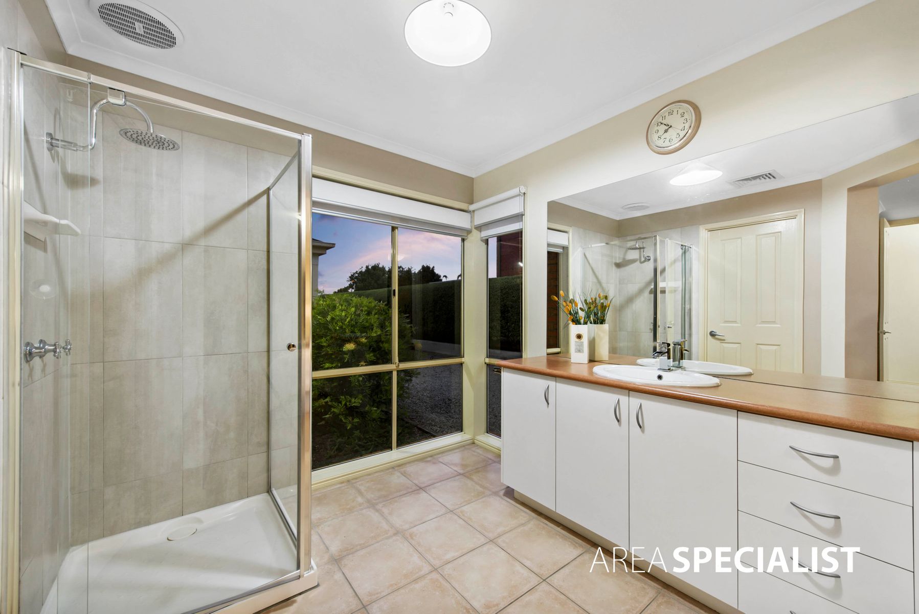 5 Cathedral Ct, Tarneit (7)
