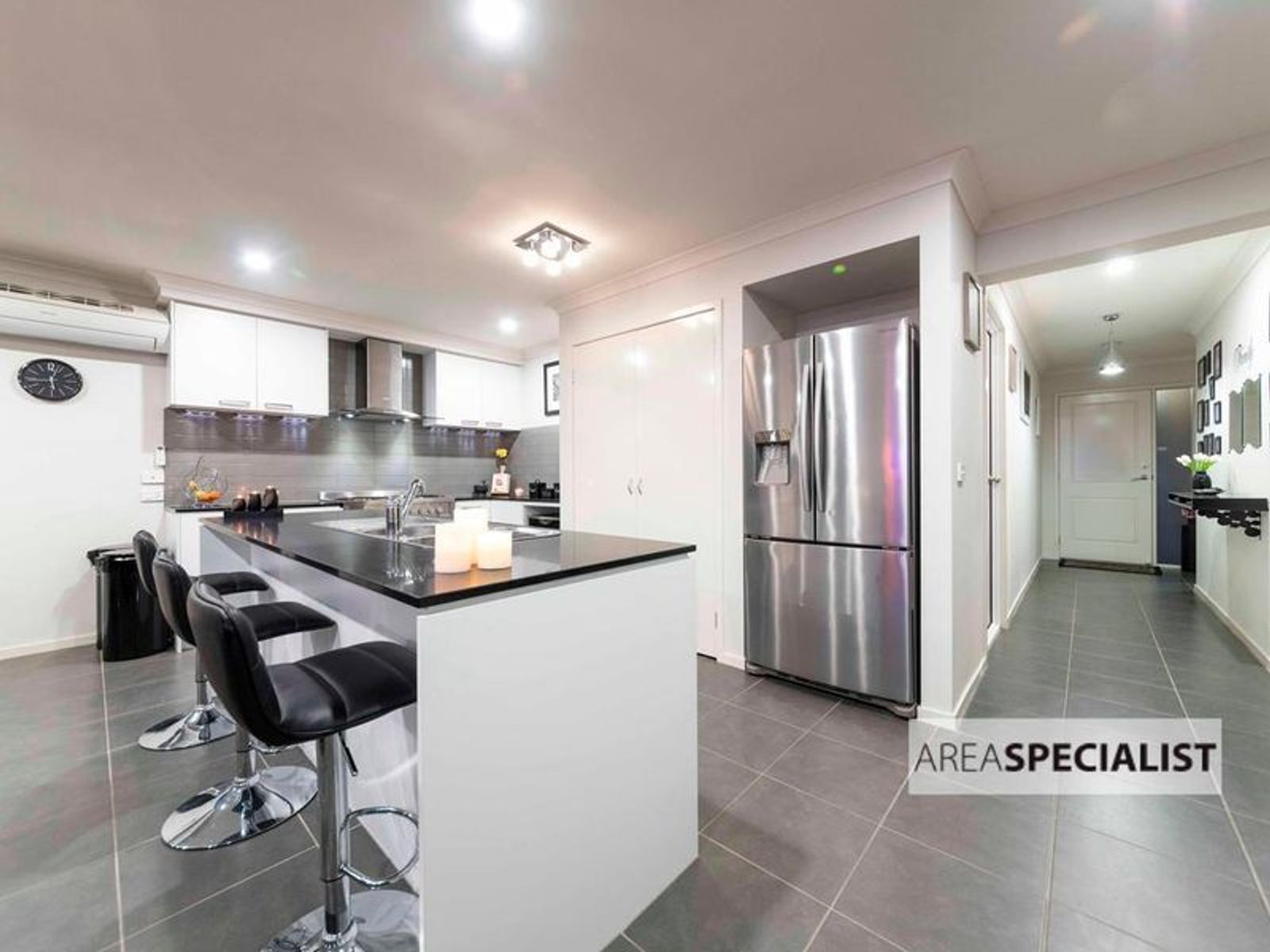 30 Cemetine Terrace, Cranbourne, VIC 3977, Cranbourne - Thumbnail 4