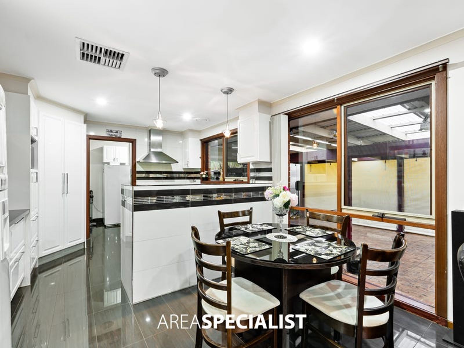 34 Denton Drive, Endeavour Hills, VIC 3802, Endeavour Hills - Thumbnail 5