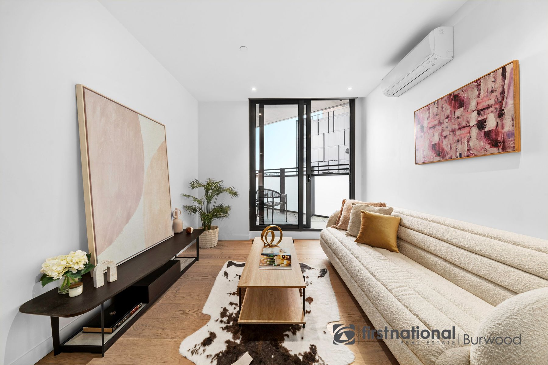 301/77 Queens Road, Melbourne VIC 3004, Melbourne - Thumbnail 2