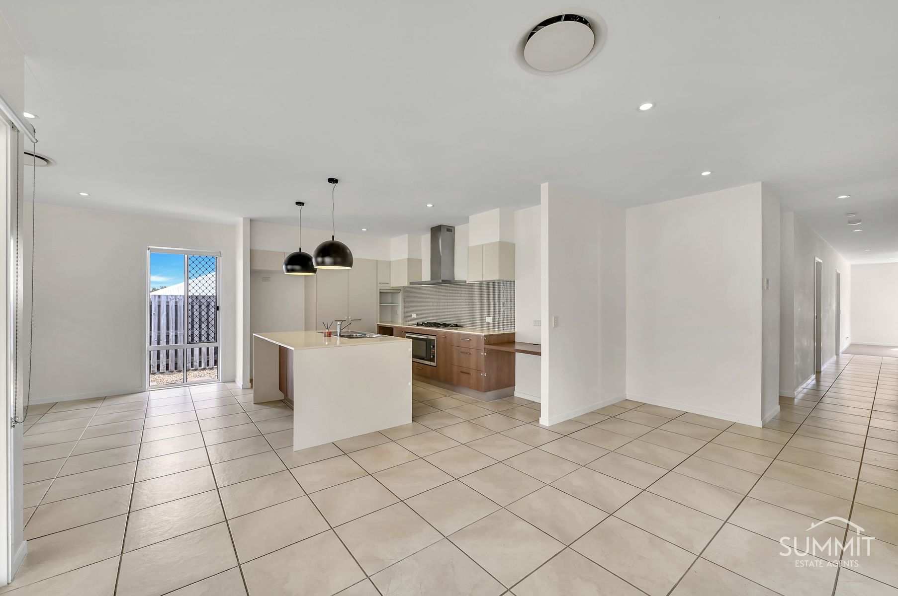 8 Cornforth Crescent, Kirkwood - Thumbnail 6