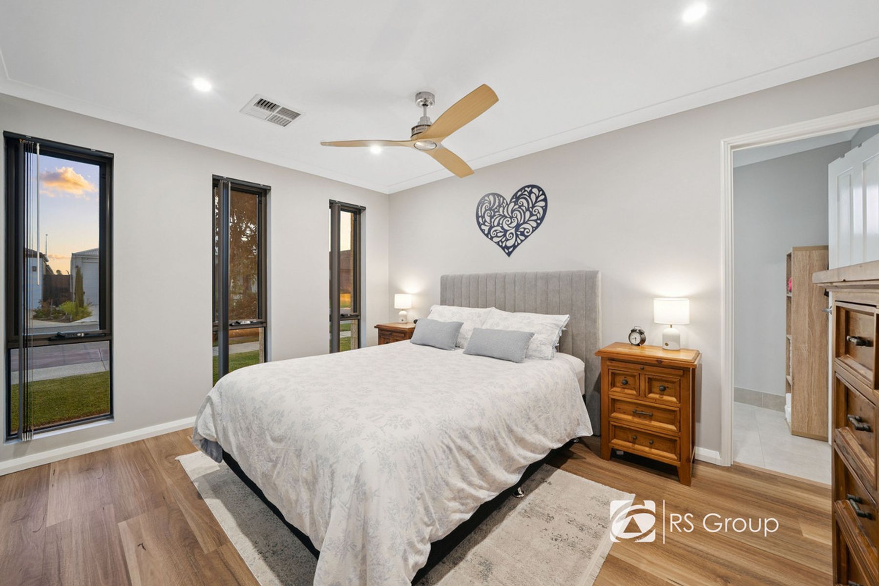 8 Breccia Grove, Piara Waters WA 6112, Piara Waters - Thumbnail 8