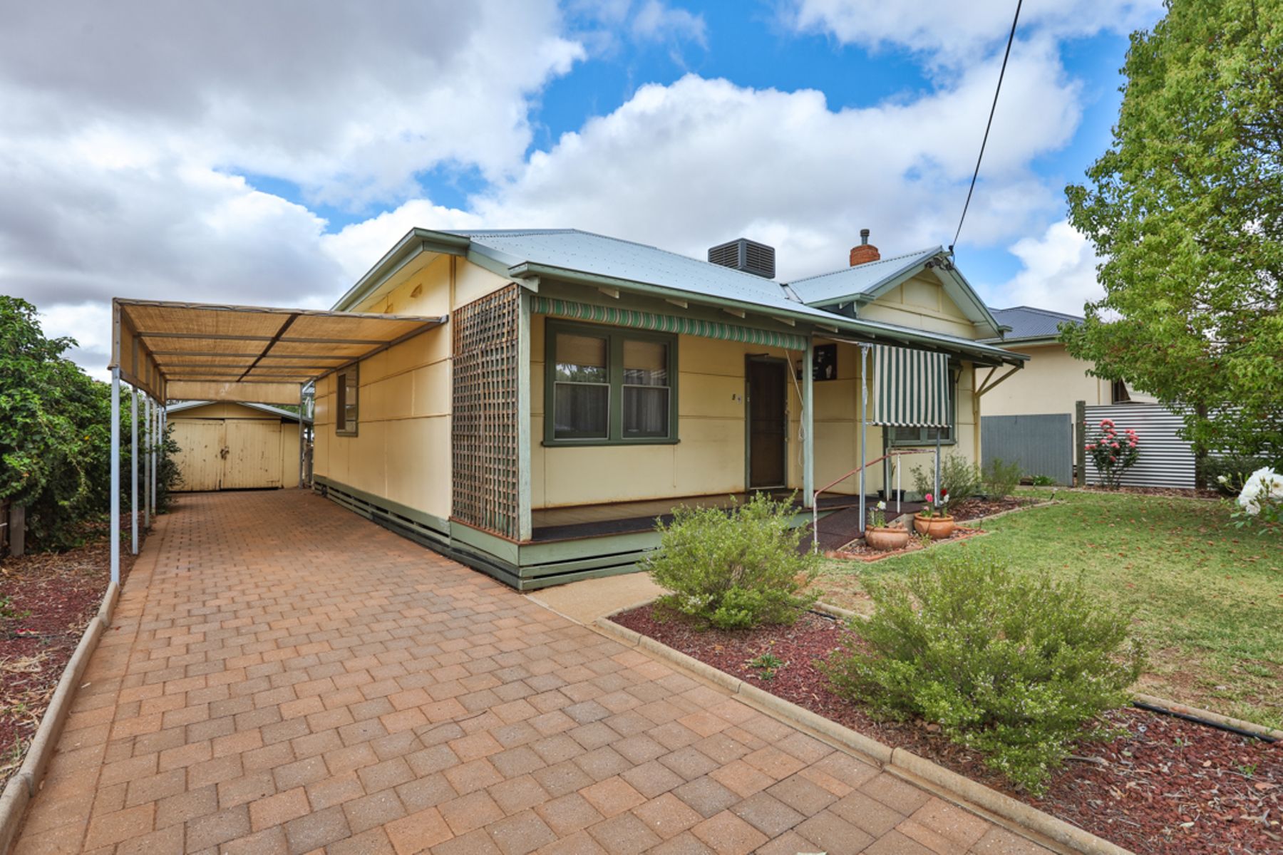 5 Whittaker Crescent