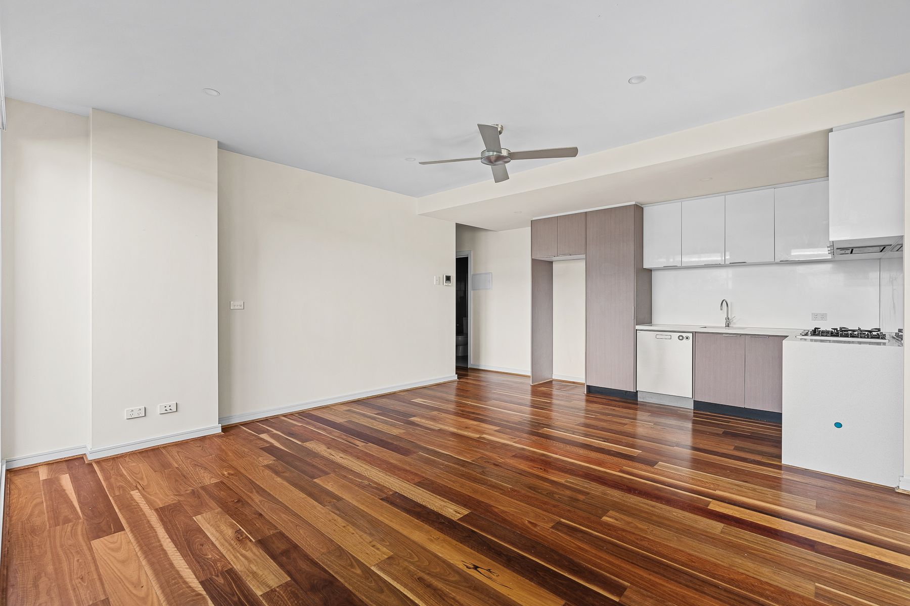 104/326, Burwood - Thumbnail 8