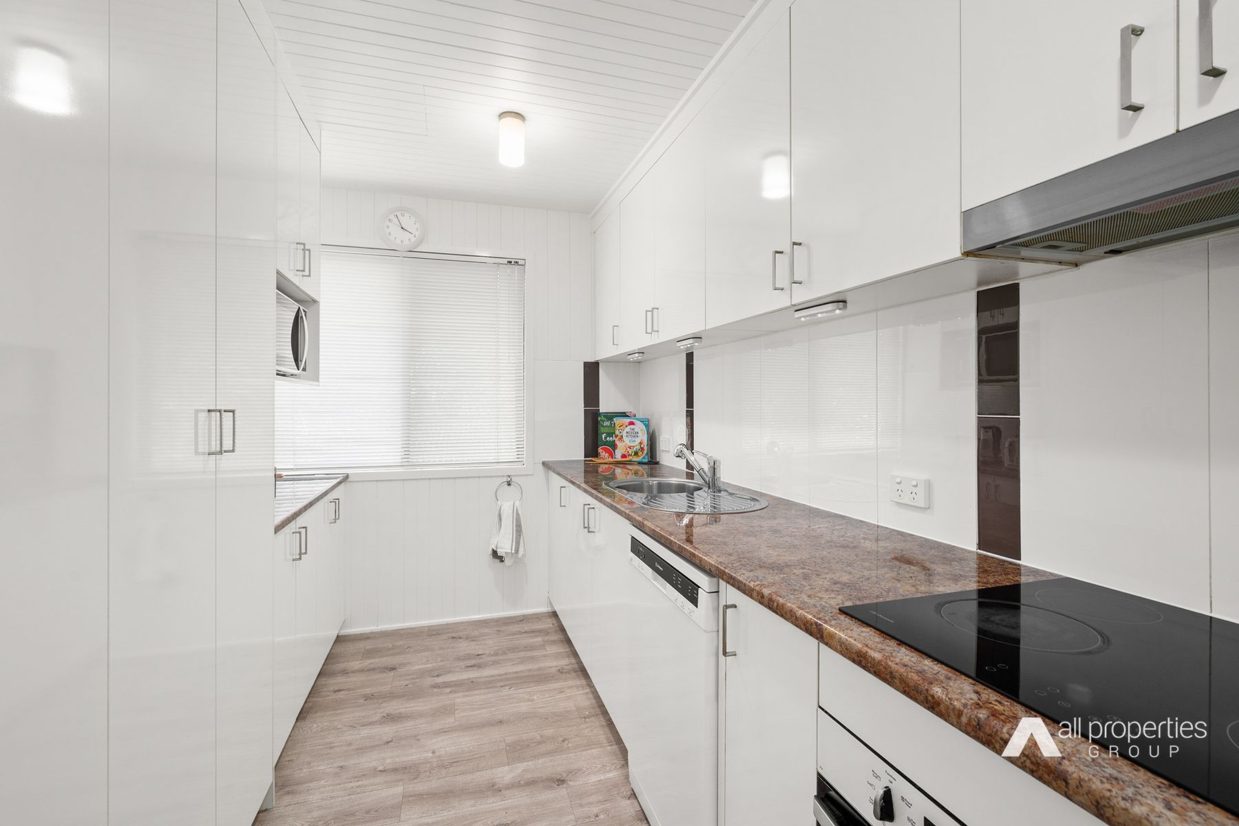 95 Woodlands Avenue, Camira QLD 4300, Camira - Thumbnail 8