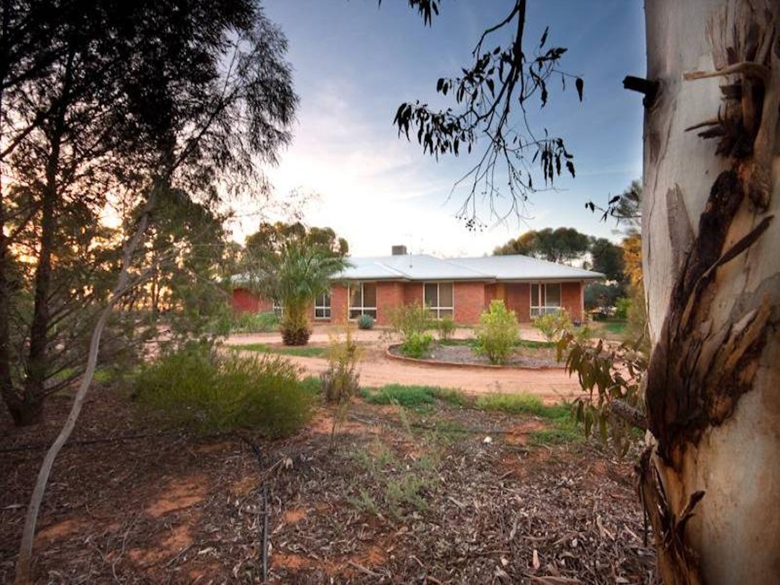 45 Laurel Avenue, Nichols Point - Thumbnail 2