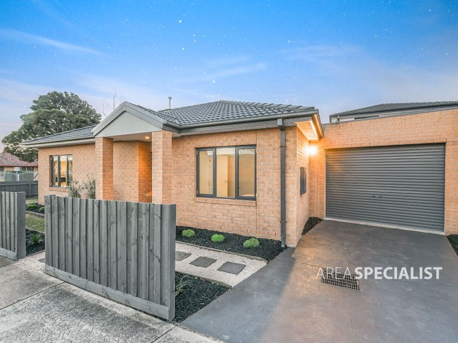 2 Jacaranda Street, Doveton, VIC 3177, Doveton - Thumbnail 2