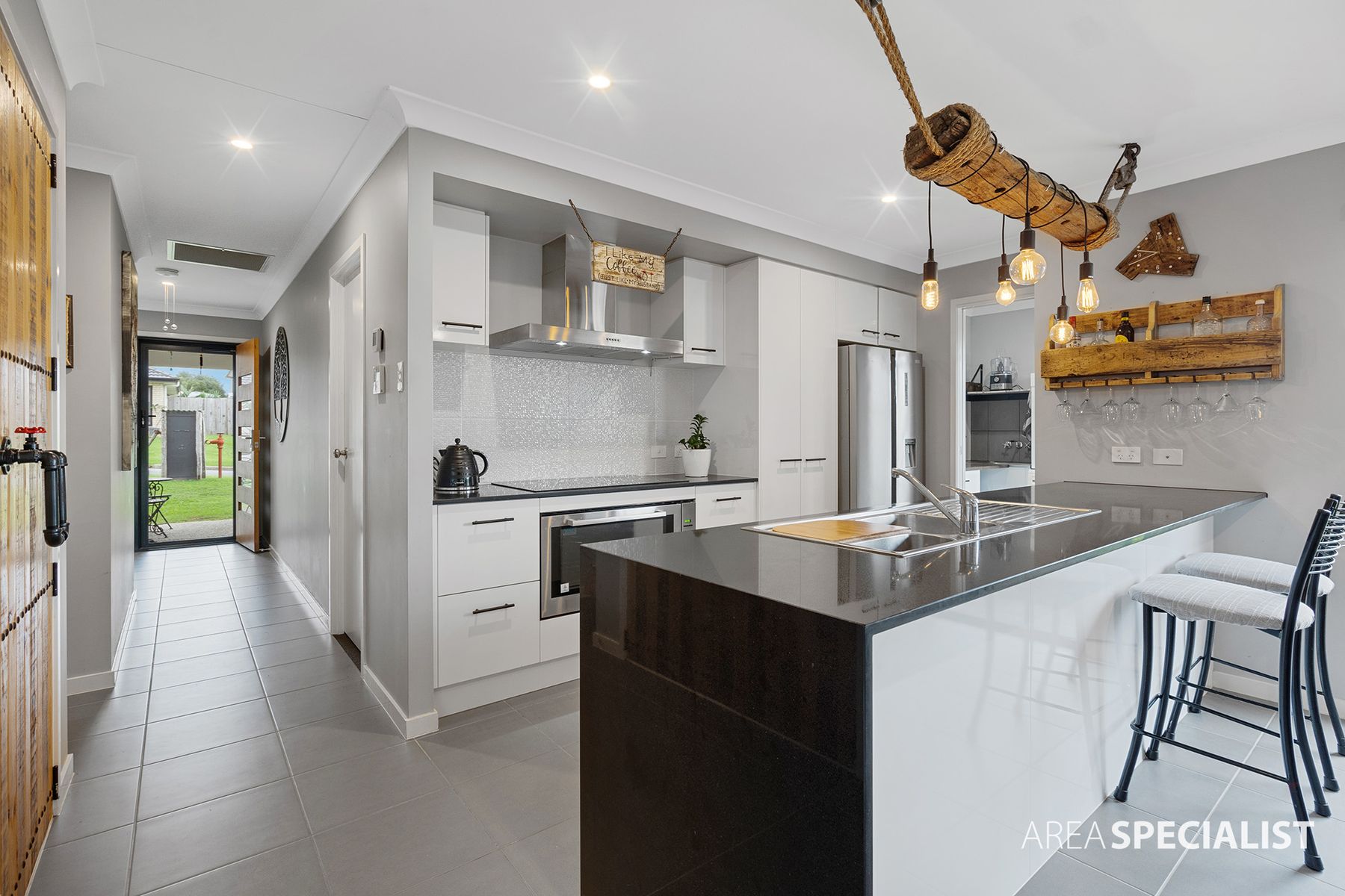 4 Bredbo Street, Ormeau Hills, QLD 4208, Ormeau Hills - Thumbnail 5