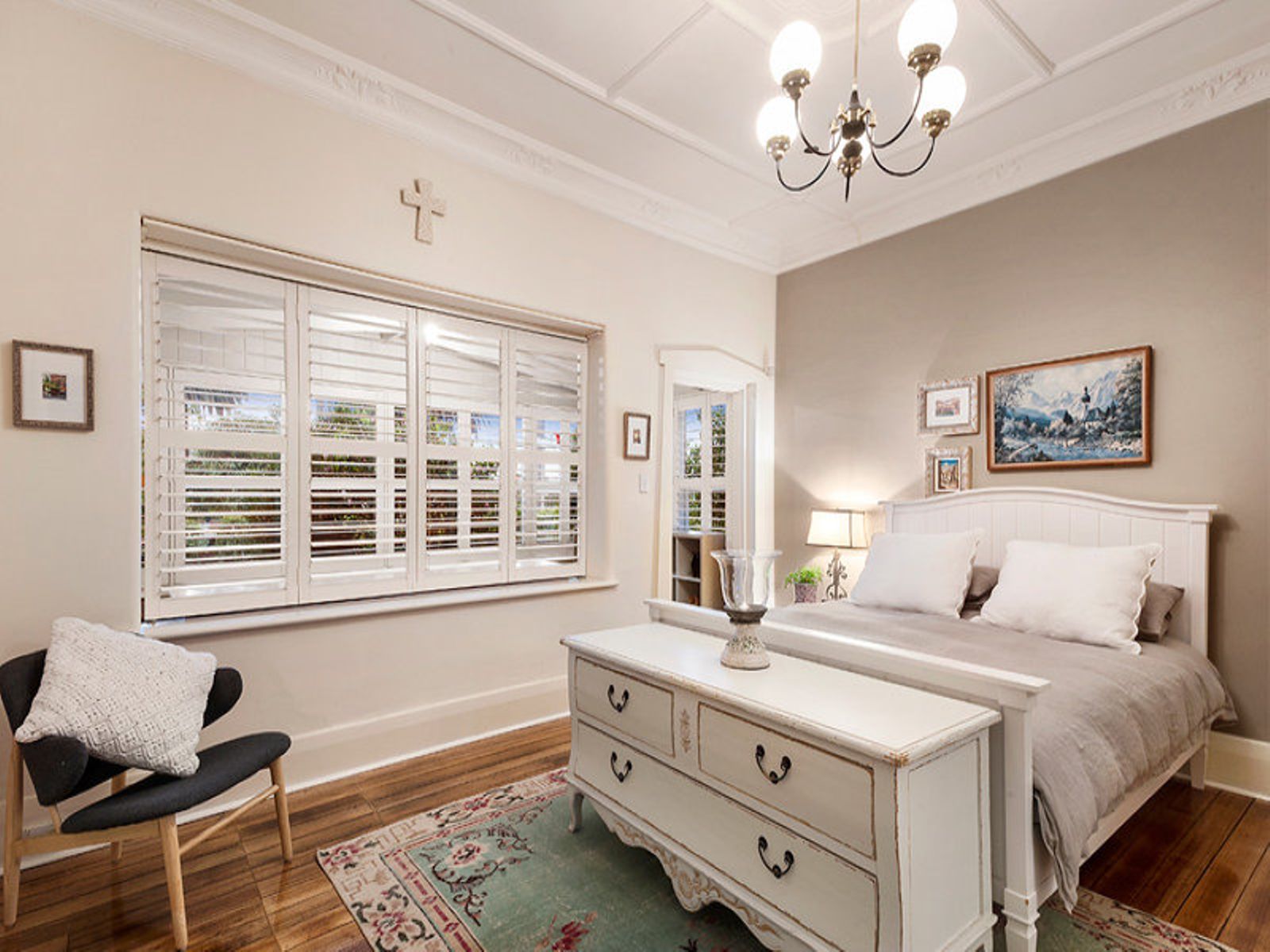 3 Brewster Street, Essendon - Thumbnail 2