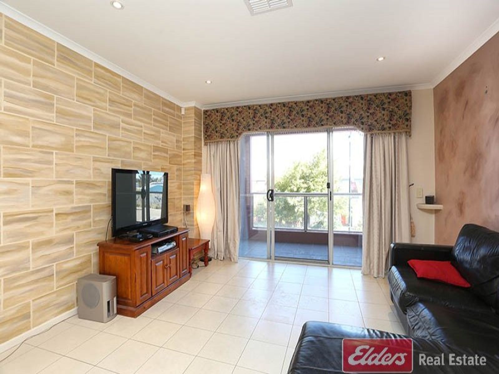 5/2, Mawson Lakes - Thumbnail 5