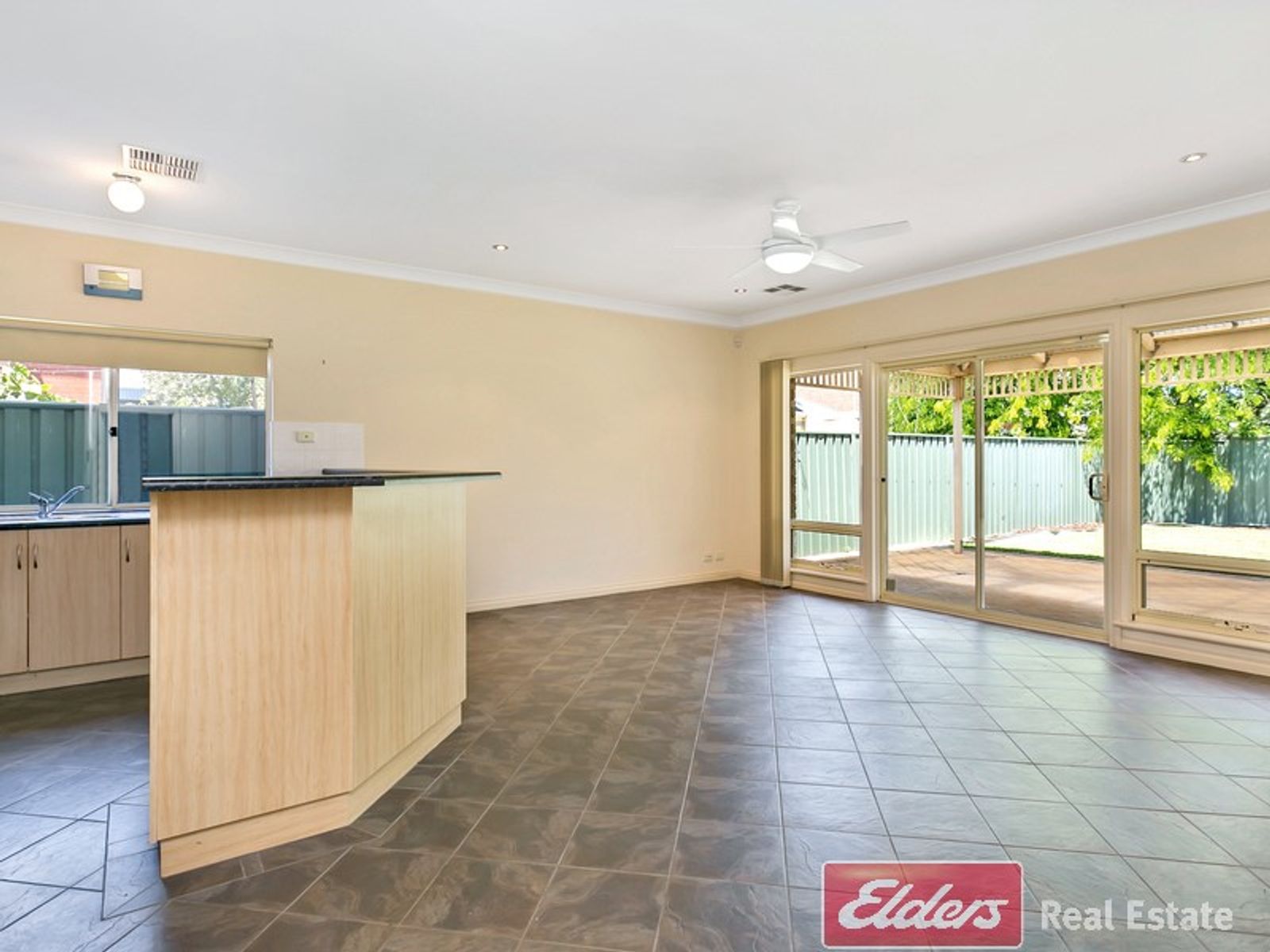21 Heron Walk, Mawson Lakes, SA 5095, Mawson Lakes - Thumbnail 4