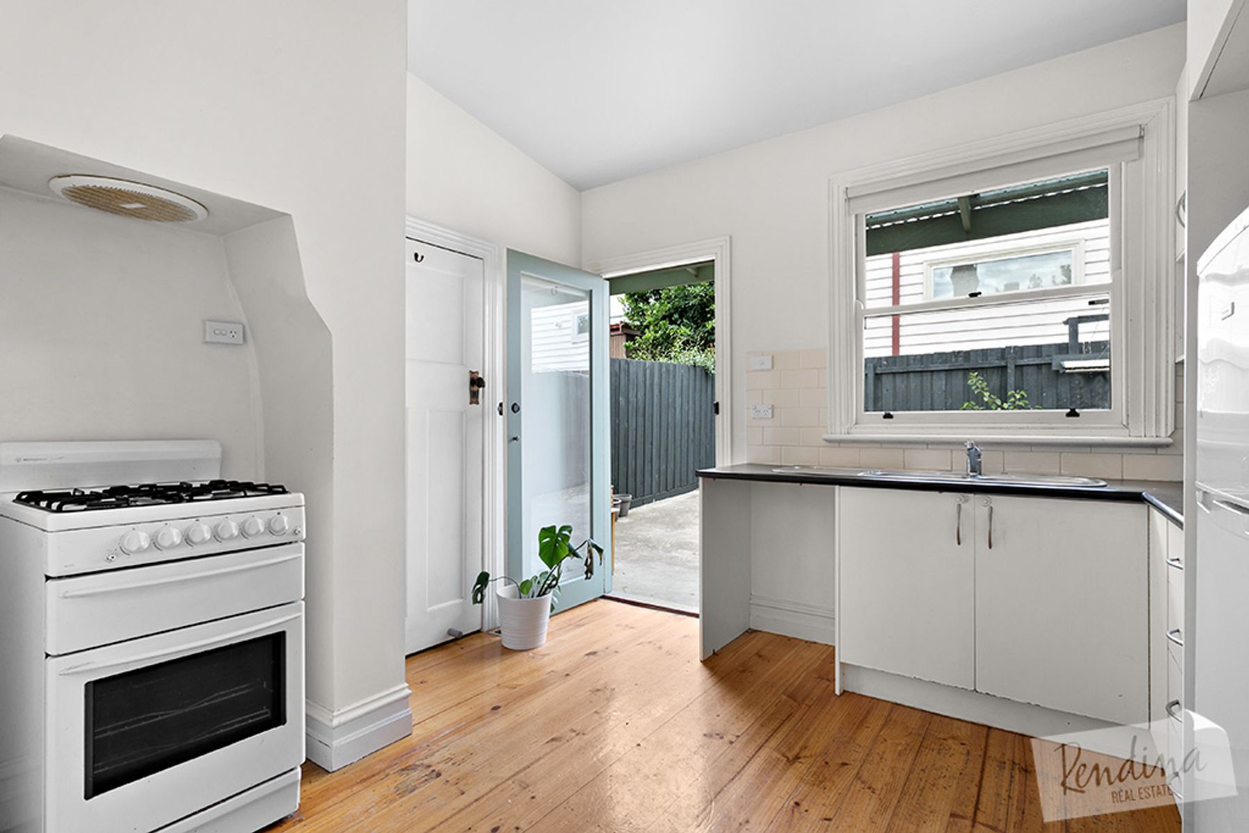 244 Bellair Street, Kensington - Thumbnail 2