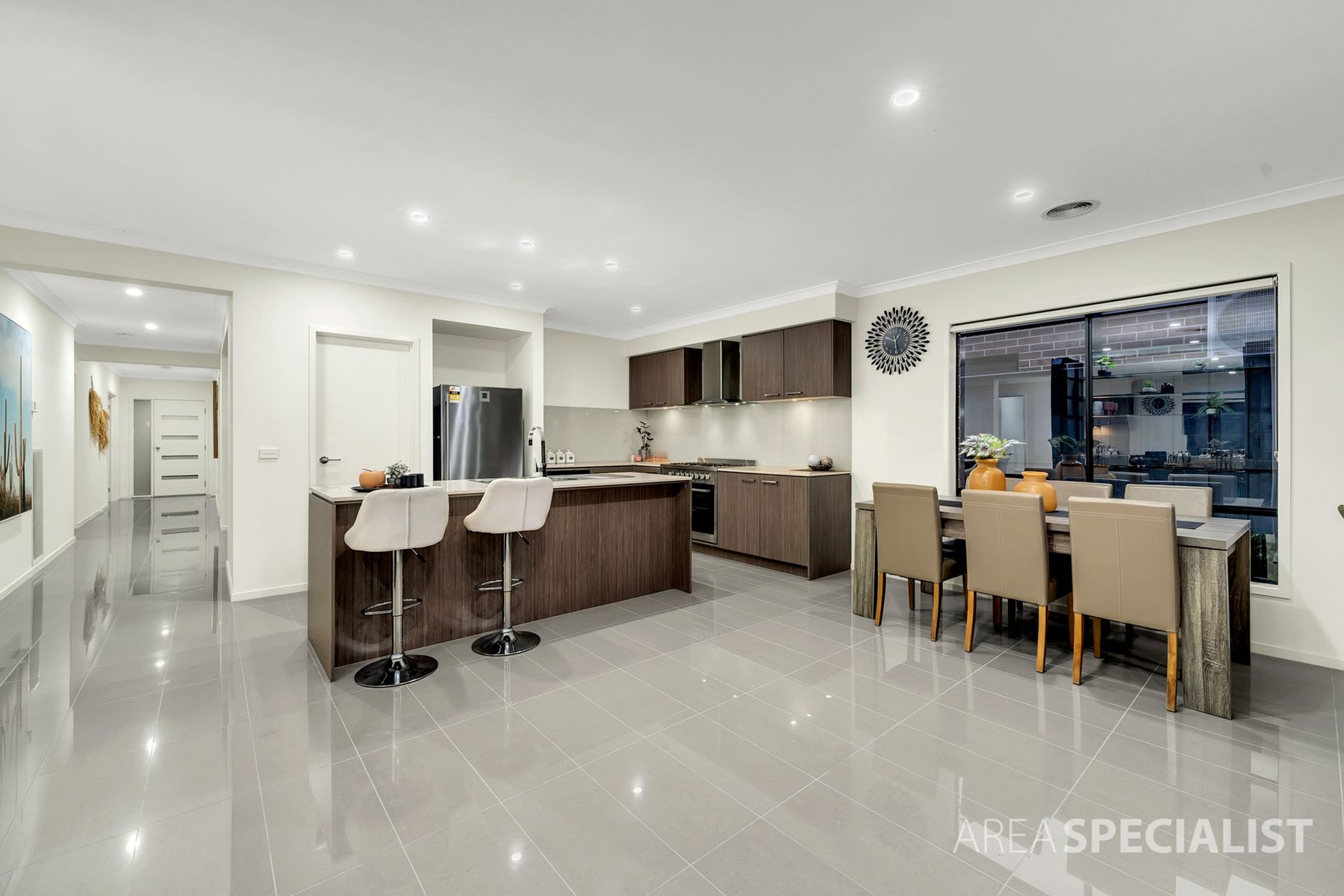 8 Carlyle Crescent, Clyde North, VIC 3978, Clyde North - Thumbnail 6
