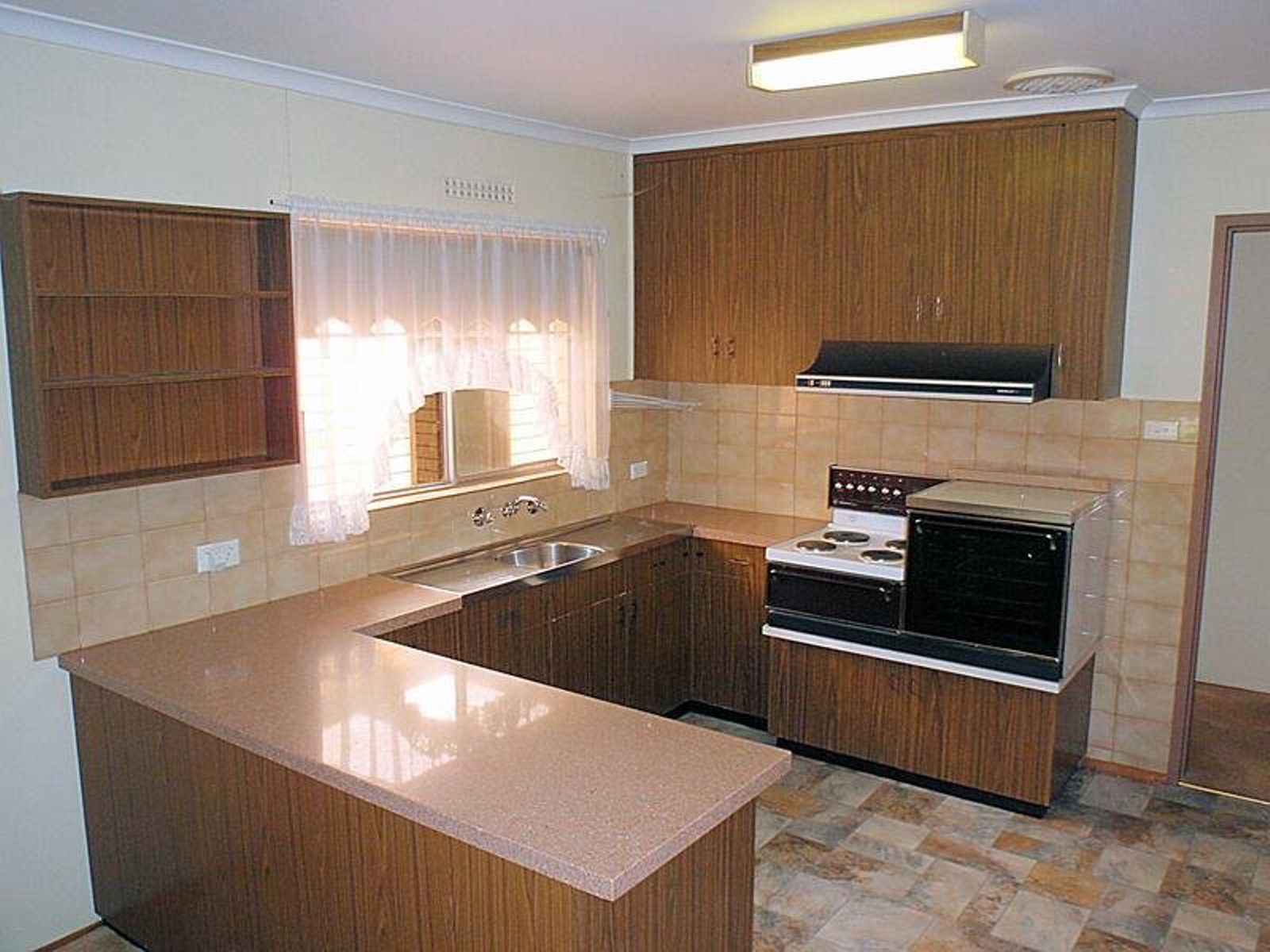 254 Tenth Street, Mildura - Thumbnail 3