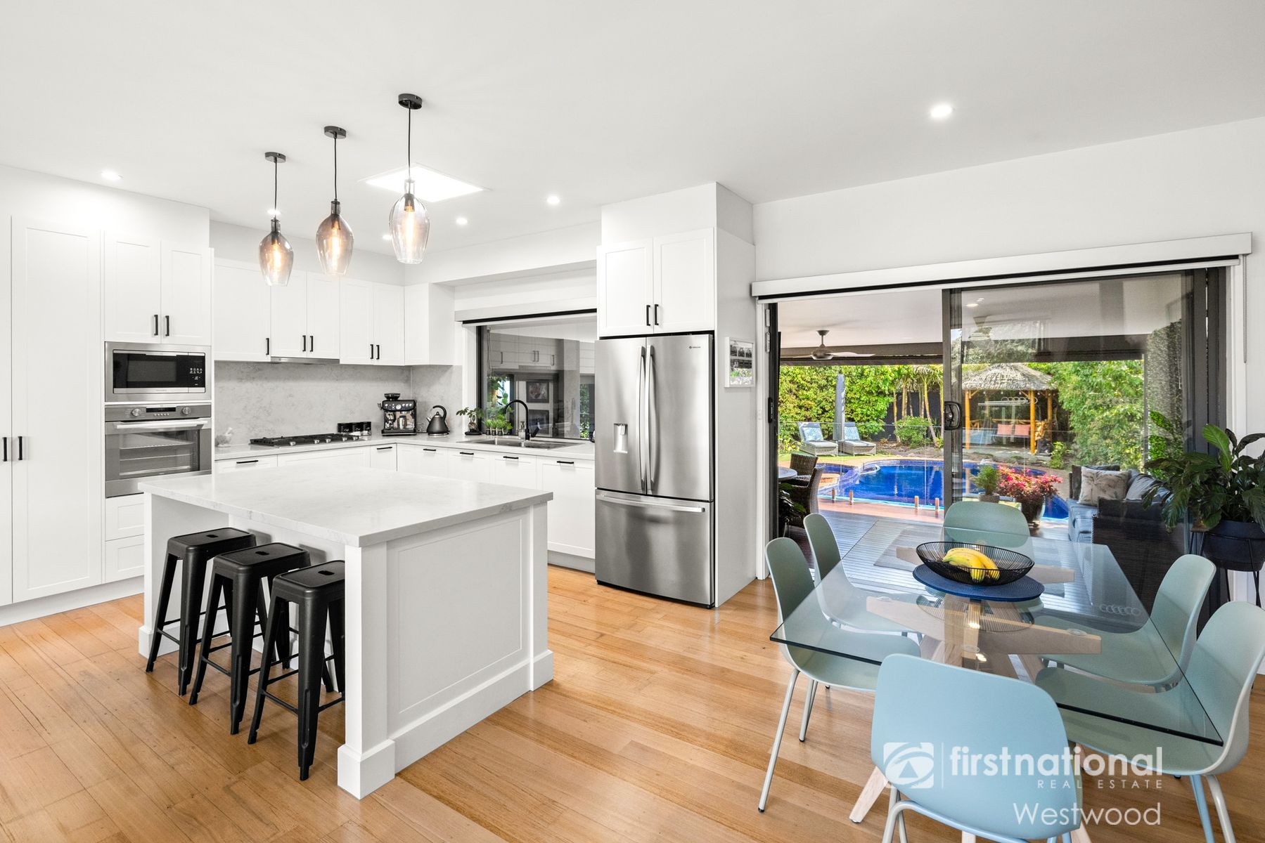 12 Wattamolla Avenue, Werribee VIC 3030, Werribee - Thumbnail 3