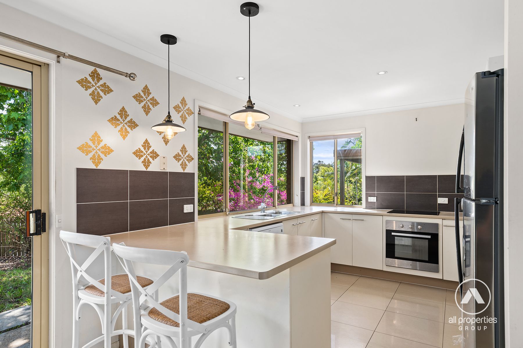 7 Hargrill Court, Boronia Heights QLD 4124, Boronia Heights - Thumbnail 2