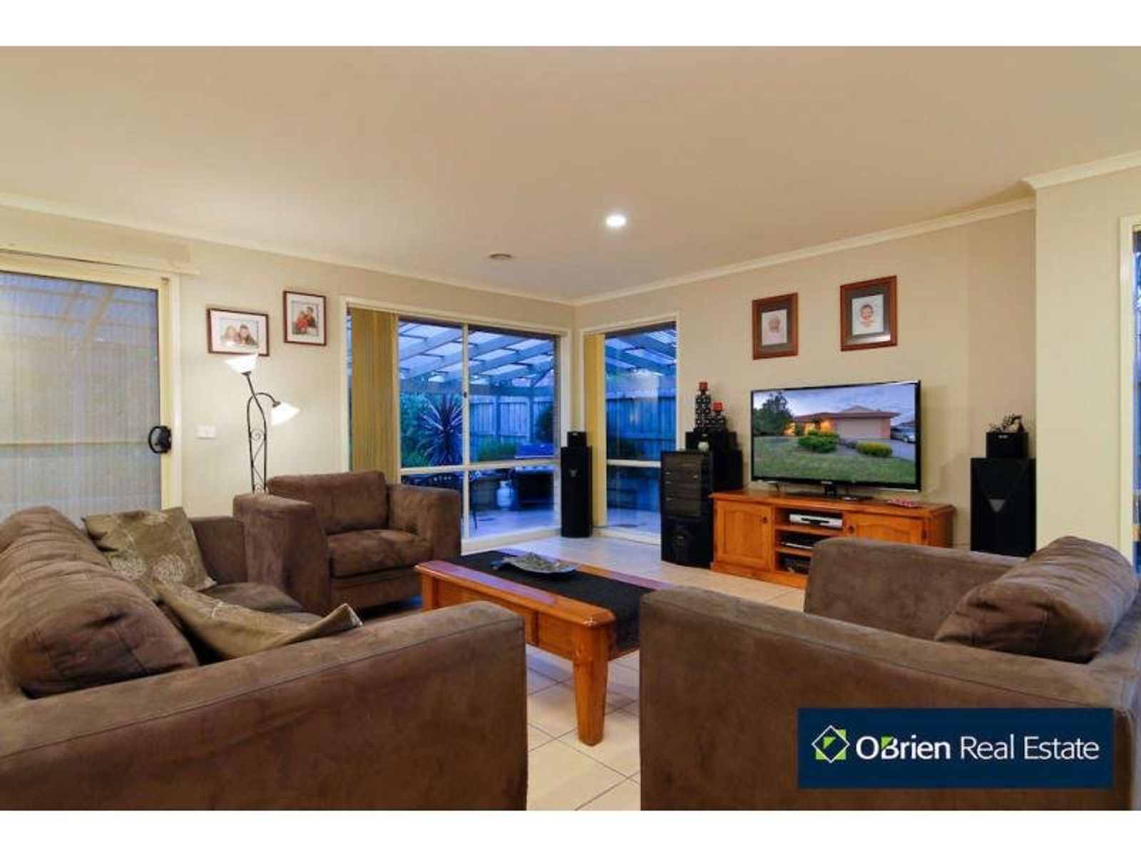 48 Robinswood Parade, Narre Warren South, VIC 3805, Narre Warren South - Thumbnail 2