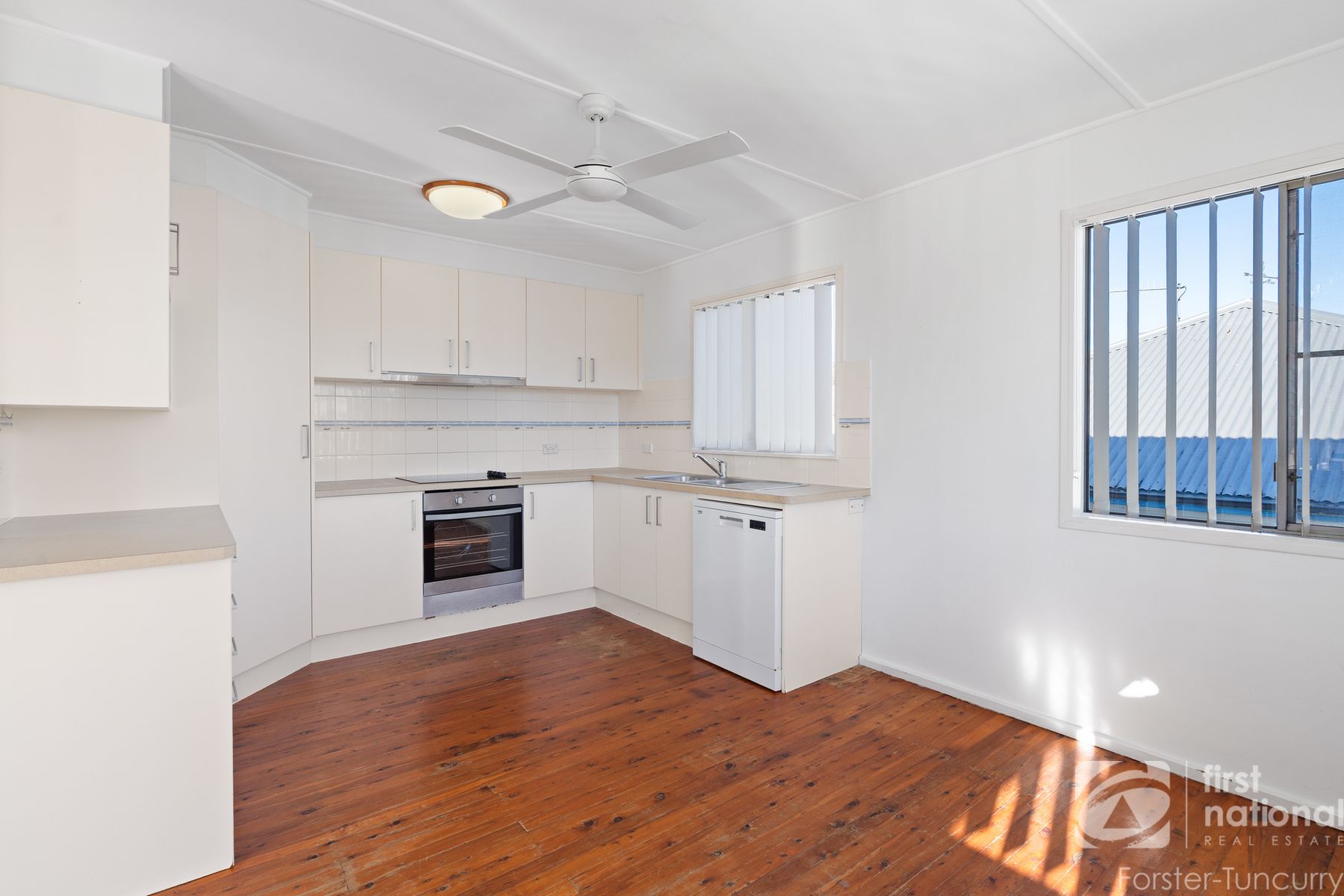 8 Baird Street, Tuncurry NSW 2428, Tuncurry - Thumbnail 5