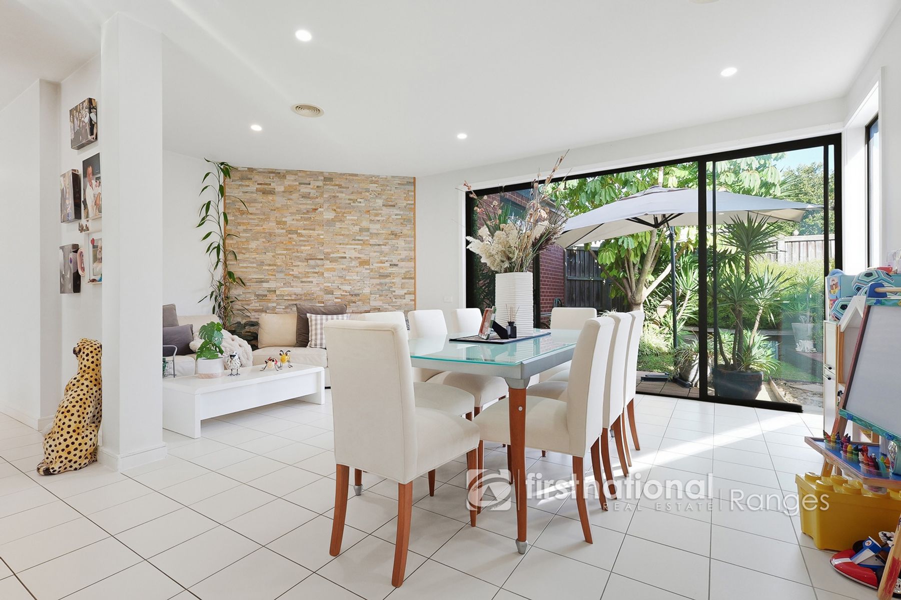24 Stadium Circuit, Mulgrave VIC 3170, Mulgrave - Thumbnail 2