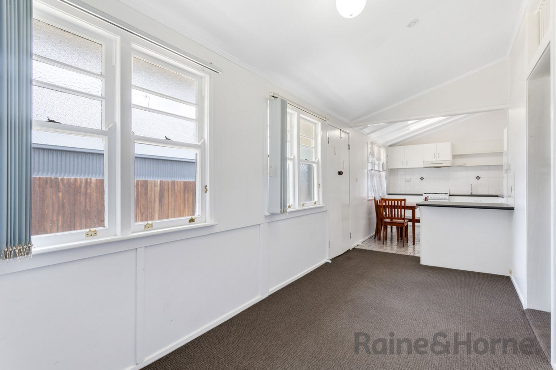 2/12 Groom Street, East Toowoomba QLD 4350, East Toowoomba - Thumbnail 3