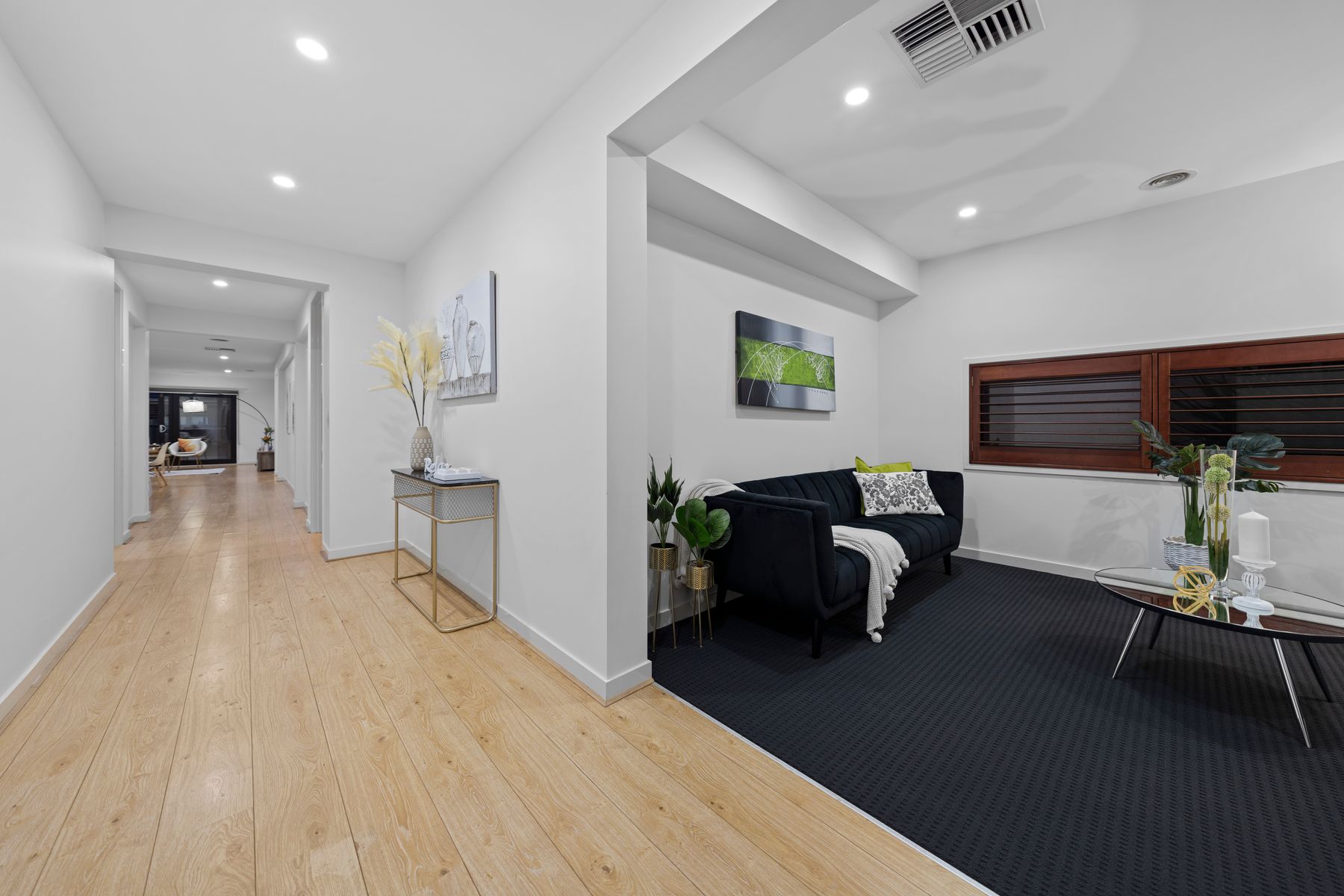 65 Atlas Drive, Cranbourne West, VIC 3977, Cranbourne West - Thumbnail 2
