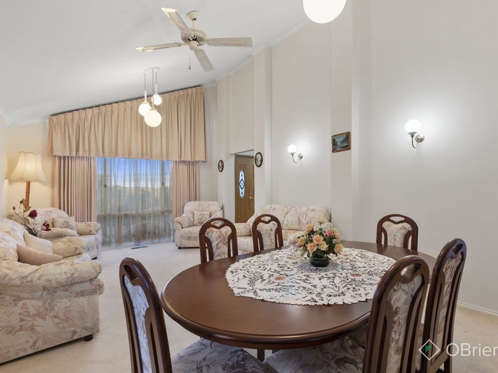 2 Paran Close, Endeavour Hills, VIC 3802, Endeavour Hills - Thumbnail 3