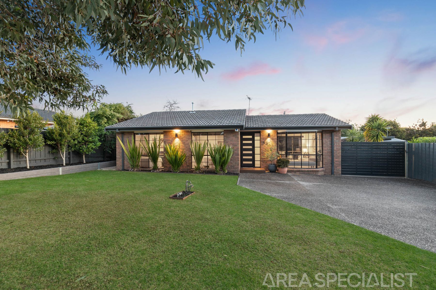 33 Hornsby Drive, Langwarrin, VIC 3910, Langwarrin - Thumbnail 2