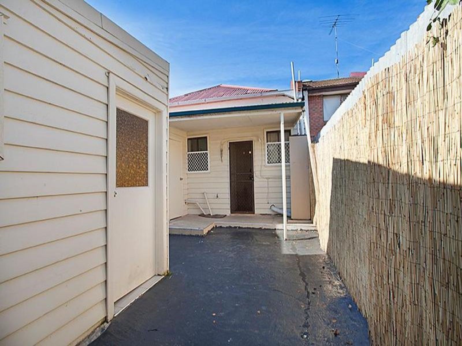 24 Lambeth Street, Kensington, VIC 3031, Kensington - Thumbnail 8