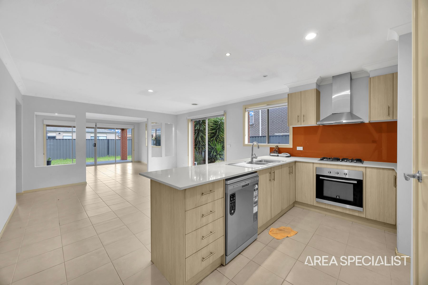9 Hardwick Road, Point Cook, Point Cook - Thumbnail 5