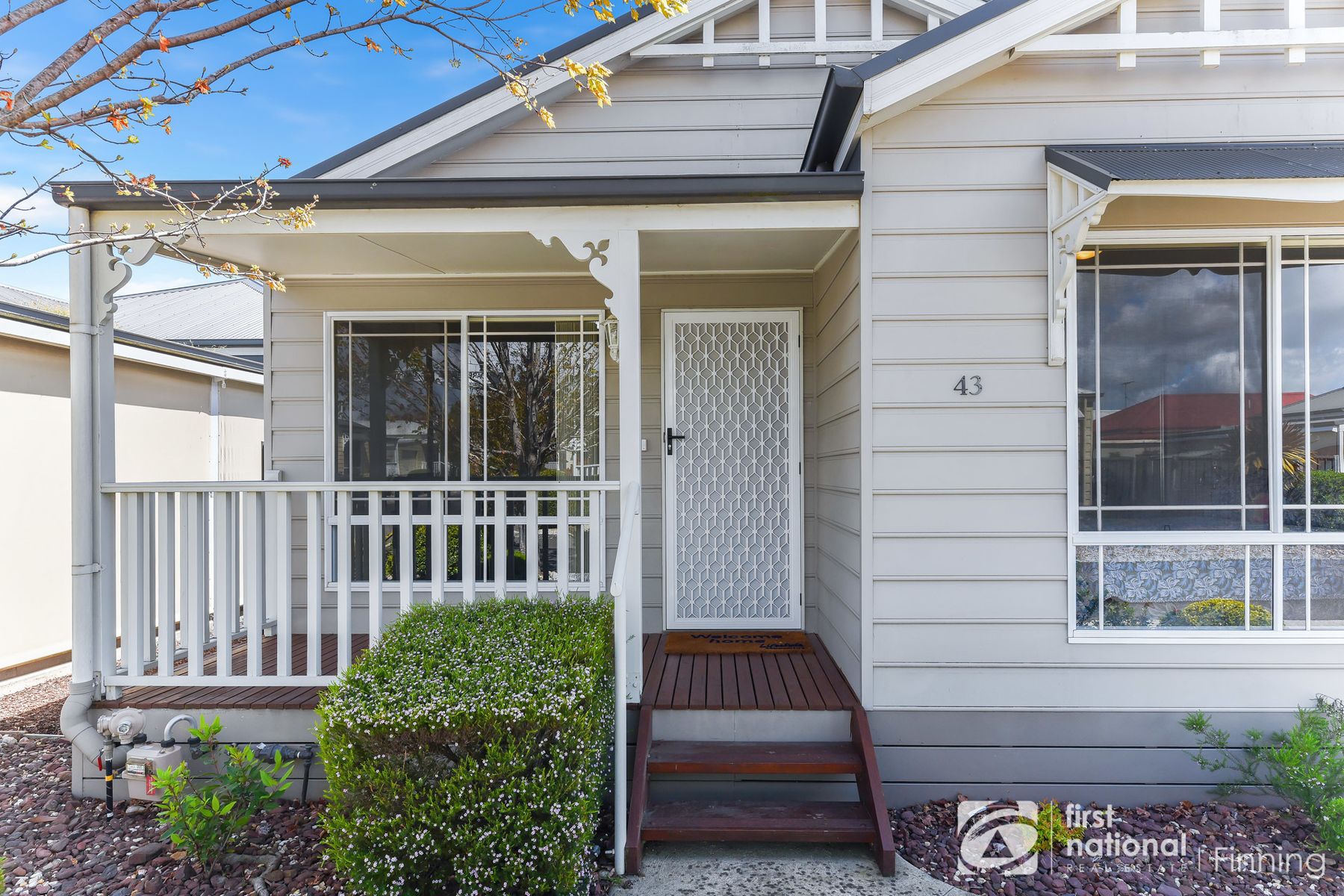 43/45 Annabella Street, Cranbourne East VIC 3977, Cranbourne East - Thumbnail 2