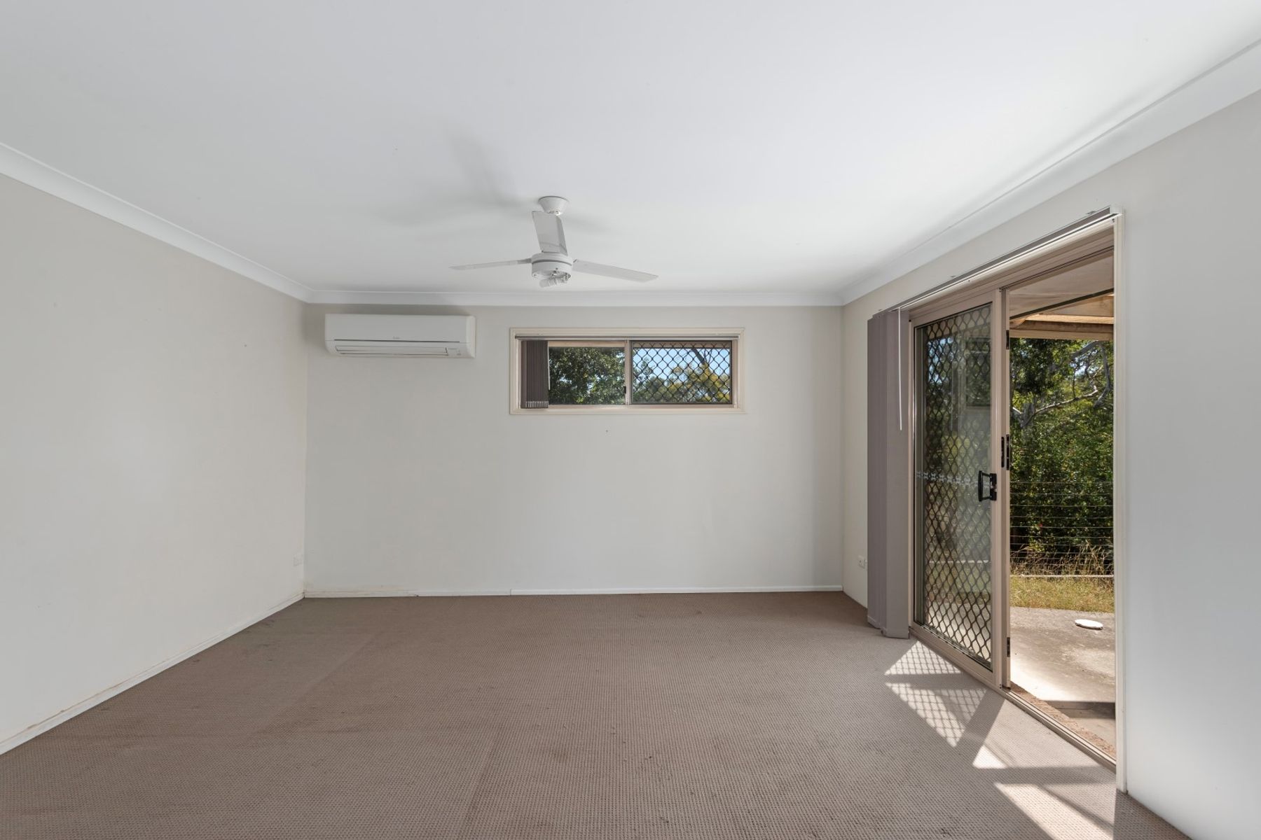 18 Elms Street, Bundamba QLD 4304, Bundamba - Thumbnail 6
