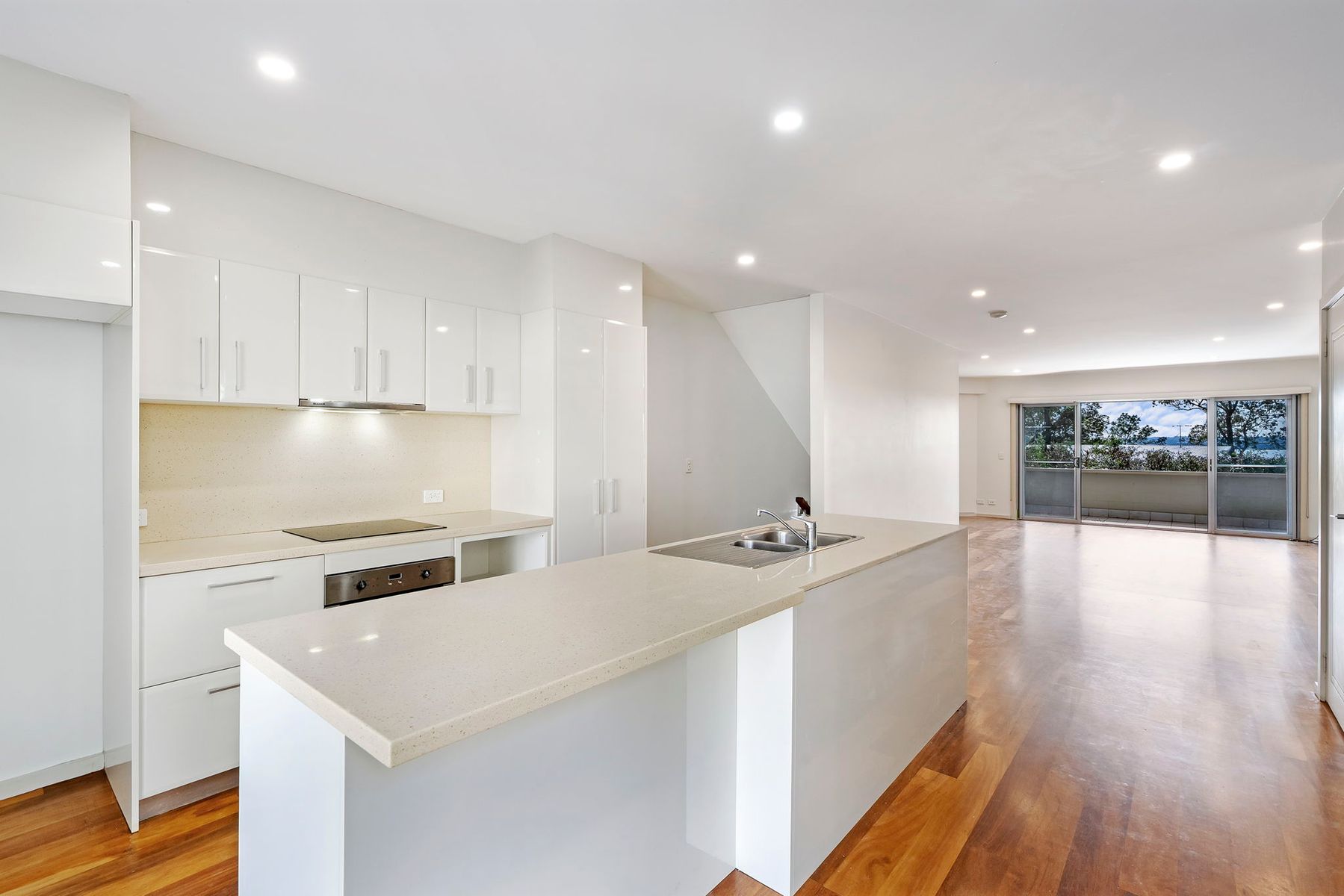 4/8 BRIGHTON AVENUE, Toronto, NSW 2283, Toronto - Image 1