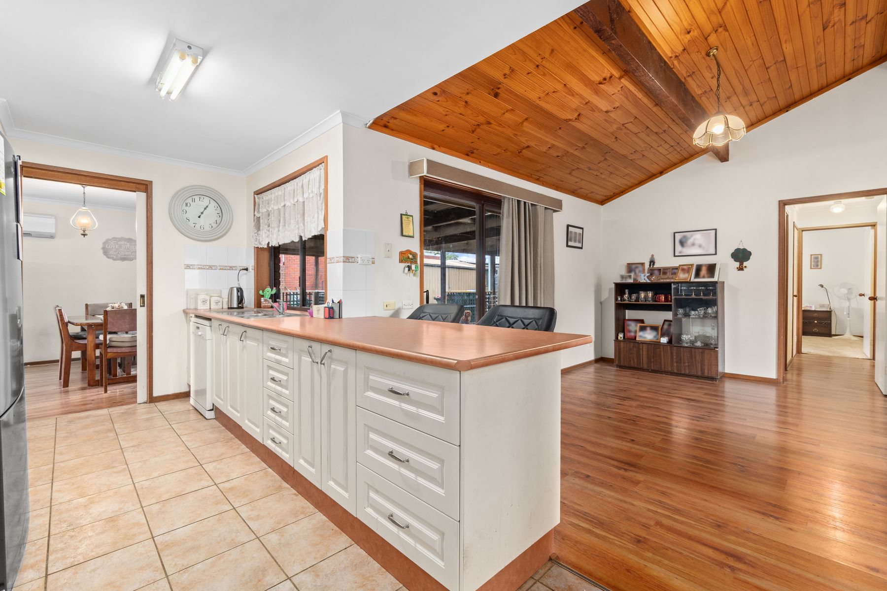 7 Willaroo Court, Traralgon VIC 3844, Traralgon - Thumbnail 2