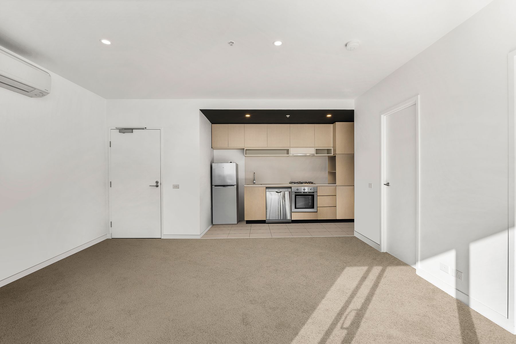 202/4 Clarkson Court, Clayton, VIC 3168, Clayton - Thumbnail 2