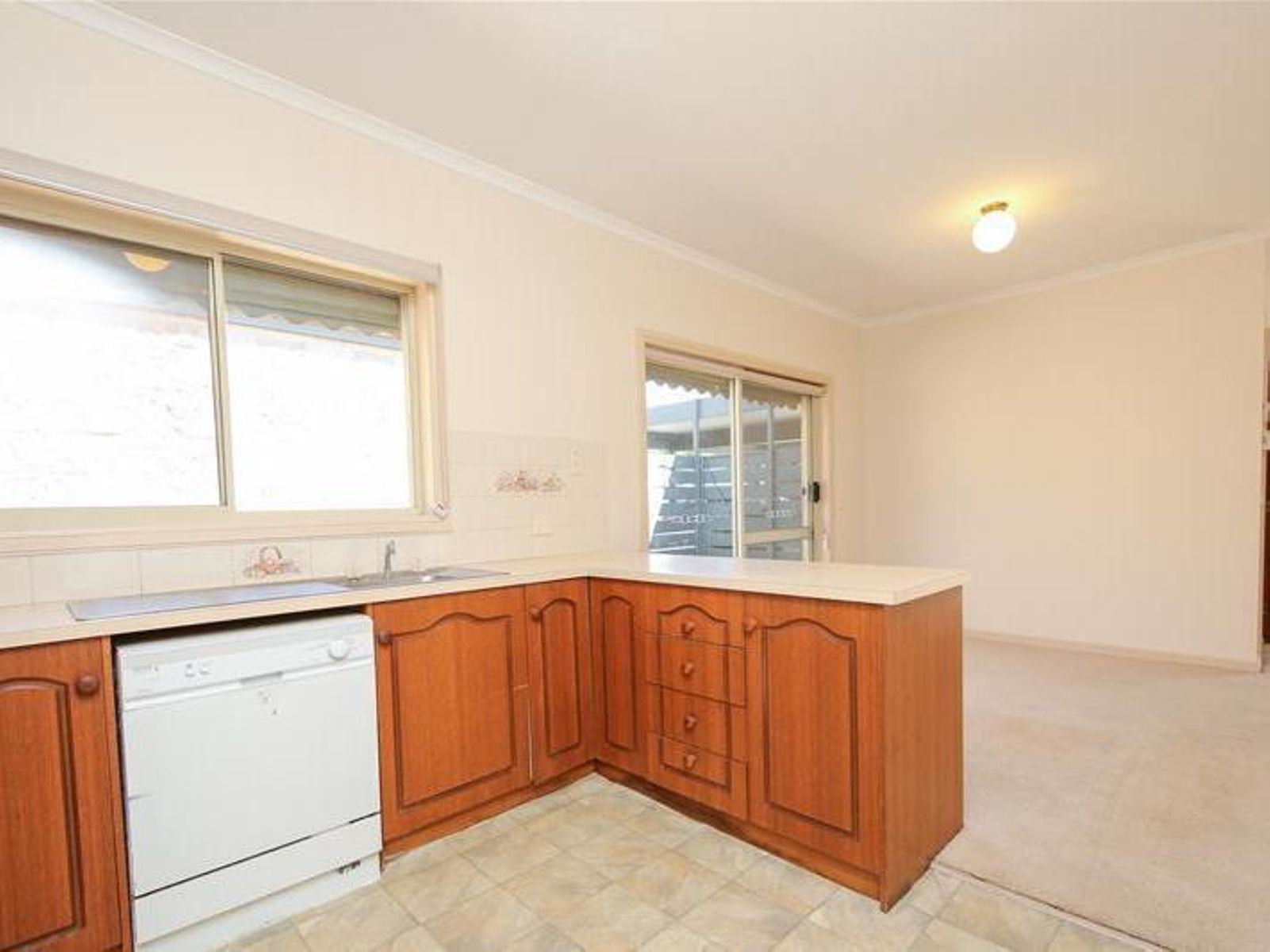 2/231 Twelfth Street, Mildura - Thumbnail 6